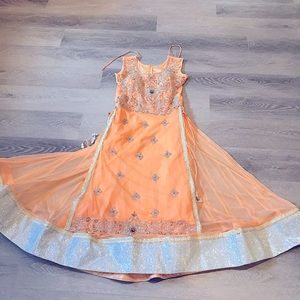 Brand new party wear ladies 3 piece suit.